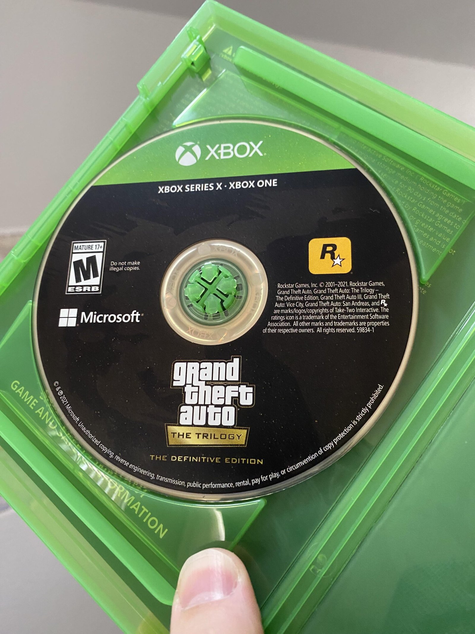 WTH is this disc art supposed to be???